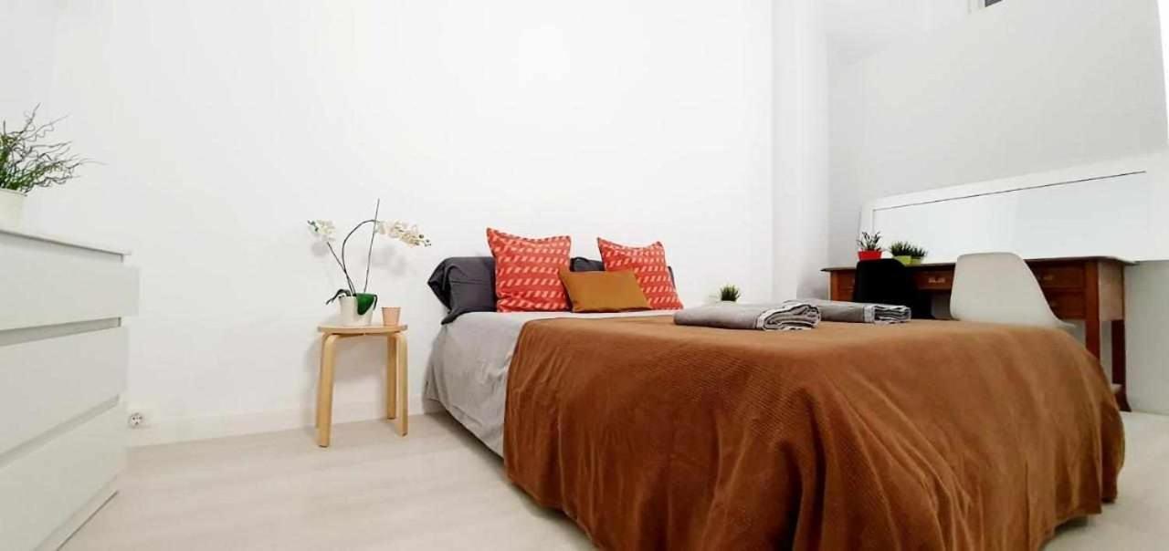 Hostal Urban Basic Οσπιταλέτ ντε Λιοβρεγάτ Εξωτερικό φωτογραφία
