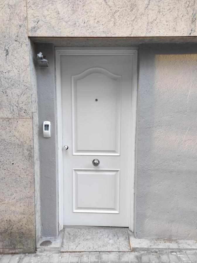 Hostal Urban Basic Οσπιταλέτ ντε Λιοβρεγάτ Εξωτερικό φωτογραφία